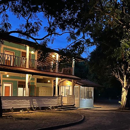 Funky Leopard Safari Lodge Bordering Yala National Park Катарагама Экстерьер фото