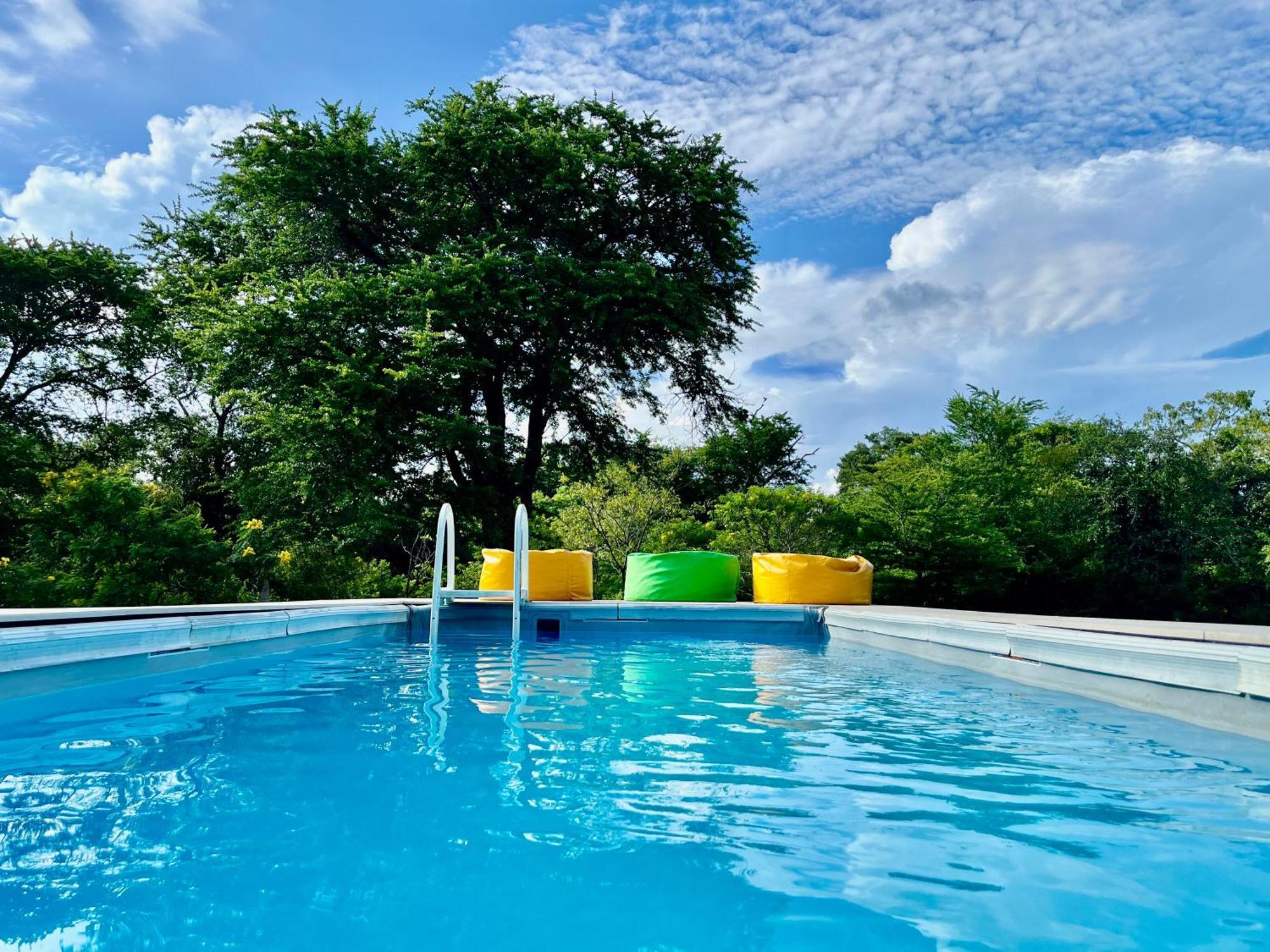 Funky Leopard Safari Lodge Bordering Yala National Park Катарагама Экстерьер фото